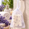 Lalinna Niacinamide Lavanta Sabunu lifli kese içinde sabun detayı