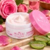 Rose City Gül Kremi 85 ml açık krem kutusu ve pembe kapak detayları