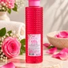 Rose City Gül Kolonyası 380 ml şişe ve gül detayları