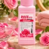 Rose City Sentetik Gül Suyu 240 ml ürününün gül dekorlu görünümü